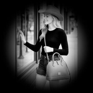 Dooney & Bourke Satchel Bag Zip Zip Dome Crossbody Pebble Grain Leather Oyster